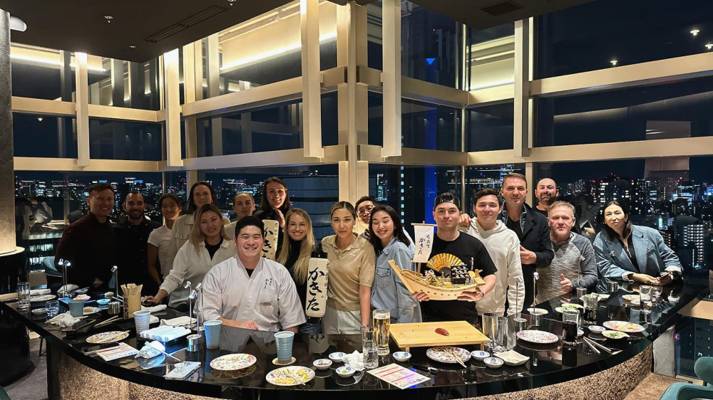 Казахстанским теннисисткам устроили шоу в японском ресторане