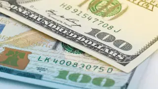 Курс доллара в Казахстане вырос еще на 1 тенге
