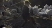 5-летний мальчик помогает бороться с паводками в Атырау
