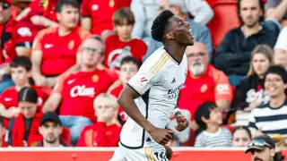 Супергол приблизил мадридский "Реал" к чемпионству в Испании