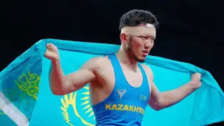 Казахстанский борец сотворил сенсацию и выиграл золото чемпионата Азии