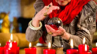 Должны ли гадалки и астрологи платить налоги в Казахстане