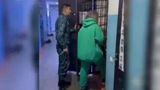 "Присвоила деньги на лечение детей": директора фонда More Life арестовали