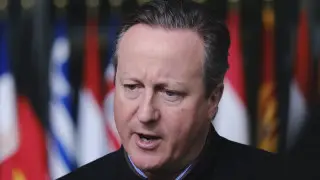 "Мы не просим Казахстан выбирать между нами и кем-то" - глава МИД Великобритании