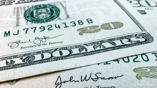 Курс доллара в Казахстане перешел к росту