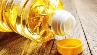 Подсолнечное масло подешевело в Казахстане