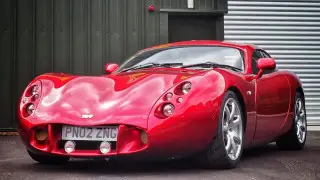 На продажу выставлен один из самых безумных, когда-либо созданных TVR: T440R