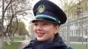 Имеющая турецкие, украинские и русские корни девушка-полицейский свободно владеет казахским языком