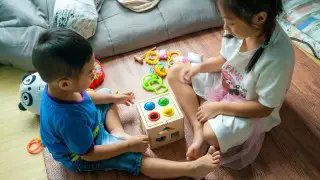 Как прошлое влияет на настоящее: психолог рассказала о значении детства