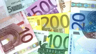 Курсы доллара, евро и рубля в обменниках 3 мая в Казахстане