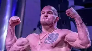 Казахстанский боец ММА сразится с экс-чемпионом: известна дата боя