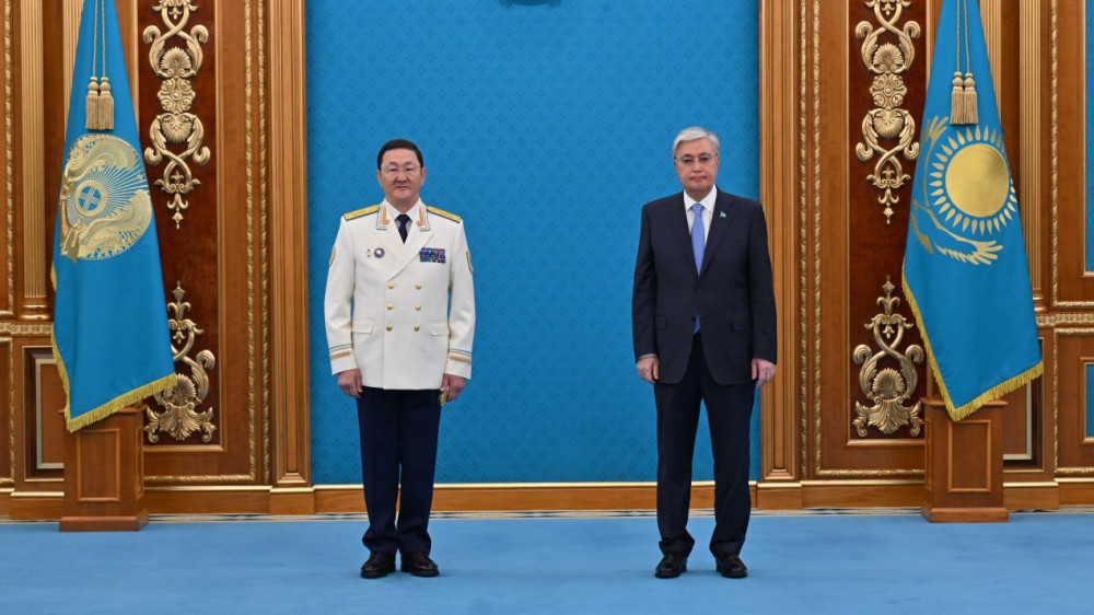 Генеральному прокурору Казахстана присвоен новый чин