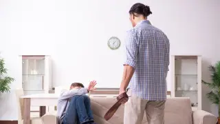 Тренер избил ребенка из-за поражения: видео