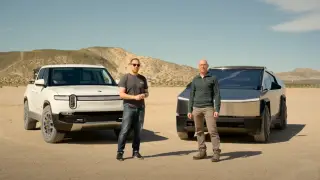 Tesla Cybertruck против Rivian R1T: кто победит в дрэг-рейсинге по бездорожью