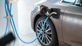 Чего не хватает в современных электрокарах? Спрашиваем читателей