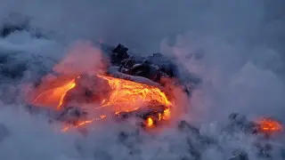В популярной у казахстанцев стране готовятся к извержению вулкана