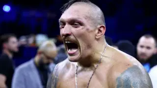 Александр Усик стал абсолютным чемпионом мира