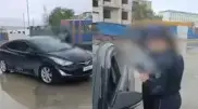 Видео с "дерзкими женщинами-полицейскими из Жанаозена" обсуждают в сети