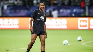 Килиан Мбаппе позвал президента Франции на прощальный ужин