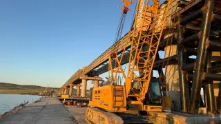 Строительство самого большого в стране автомобильного моста завершено на 81 процент