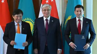 Аэропорты, самолеты, Qazaq Air: Токаев встретился с главой вьетнамского холдинга