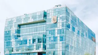 Выпускники-медики NU теперь могут работать по всему миру