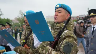 Непогода не помеха: как военнослужащие СГО заступают на службу