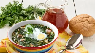 Рецепты окрошки от шеф-повара: три освежающих летних варианта