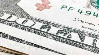 Доллар снова подорожал в Казахстане