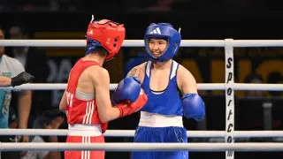 Бой чемпионки мира по боксу из Казахстана закончился разгромом