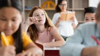 "Будет влиять на все": чем опасно игнорирование бэби-бума в Казахстане