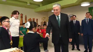 Написавшая письмо юная шахматистка встретилась с Президентом Токаевым