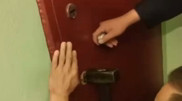 8-летнюю девочку зажало между двумя входными дверьми в ВКО