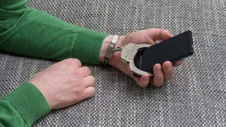 Двое казахстанцев получили по 5 лет за сказанное в чат-рулетке