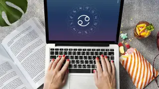 Гороскоп на сегодня: кто ощутит спад энергии, а кому повезет в делах