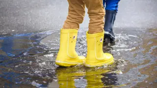 Дожди зальют Алматы и Астану