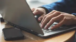 На двух блогеров завели уголовное дело в Туркестанской области