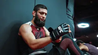 Хамзата Чимаева госпитализировали