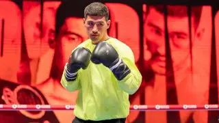 Бивол может "перехватить" соперника у Алимханулы