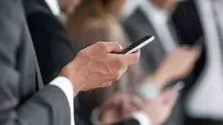 Почему Казахстан не стал менять телефонный код - ответ министра