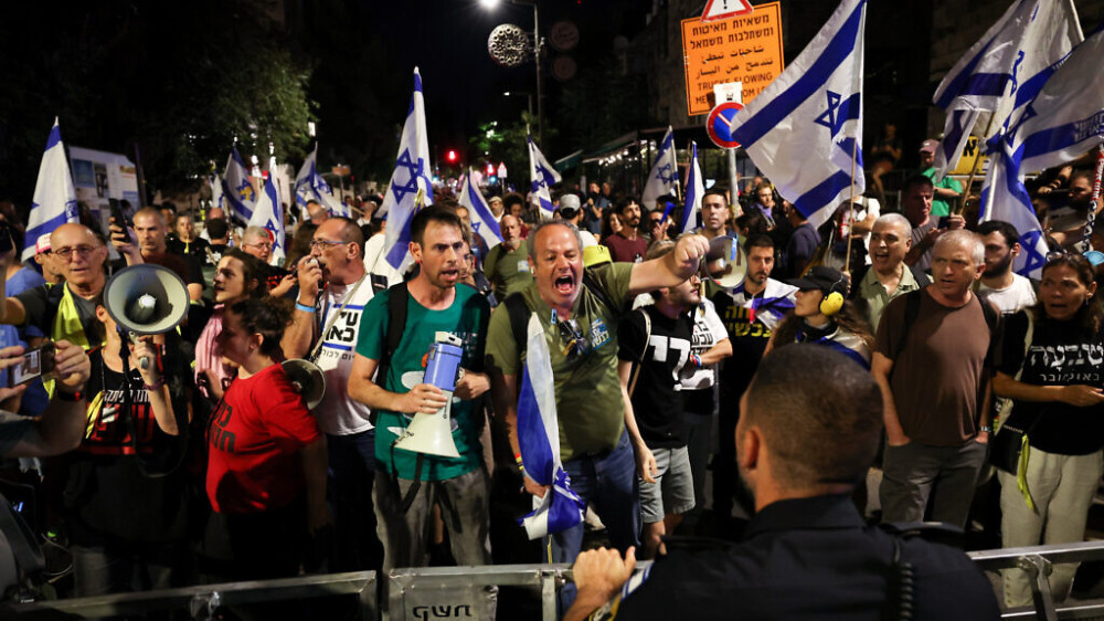 Израильтяне вышли на массовые протесты с требованиями прекращения войны и отставки Нетаньяху