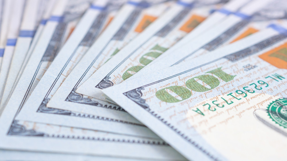 Какой курс доллара установился в Казахстане 24 июня