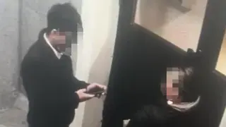 Преследовал до дома: в полиции прокомментировали видео с приставаниями в Астане