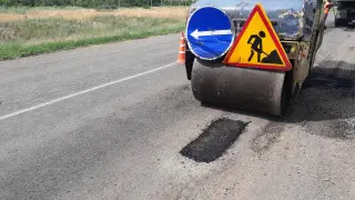 Сколько еще нужно асфальта, чтобы трассы стали лучше, рассказали в Комитете автодорог