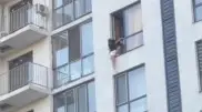Танцевала на окне: в МВД прокомментировали несчастный случай в Алматы
