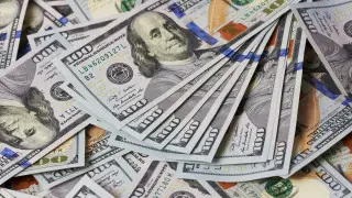 Доллар подорожал почти на 6 тенге в Казахстане