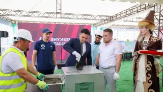В Шымкенте заложили капсулу нового стадиона на 35 тысяч человек