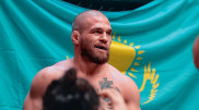 Артем Резников побил соперника на турнире ММА
