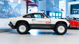 Уникальный Porsche 911 для ралли-рейдов выставили на продажу