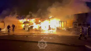 Пожар вспыхнул на одном из рынков Шымкента